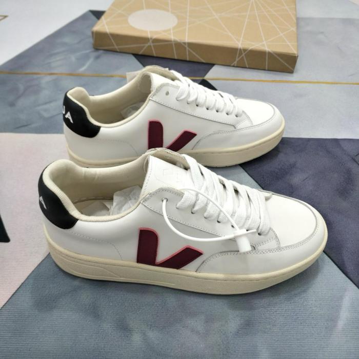 Veja V-12 Leather White Marsala Nautica