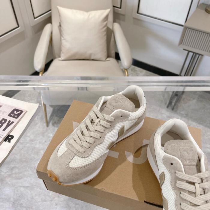 Veja Rio Branco Alveomesh White Pierre Natural