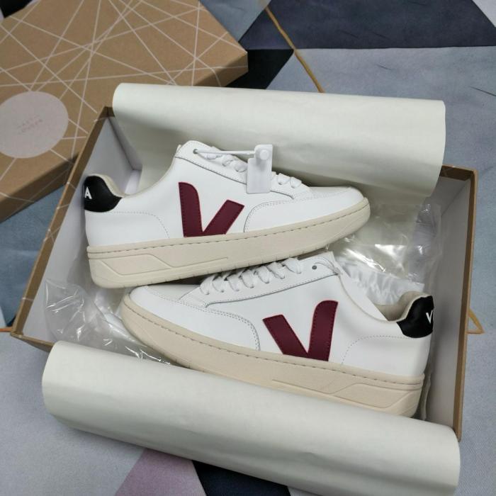 Veja V-12 Leather White Marsala Nautica
