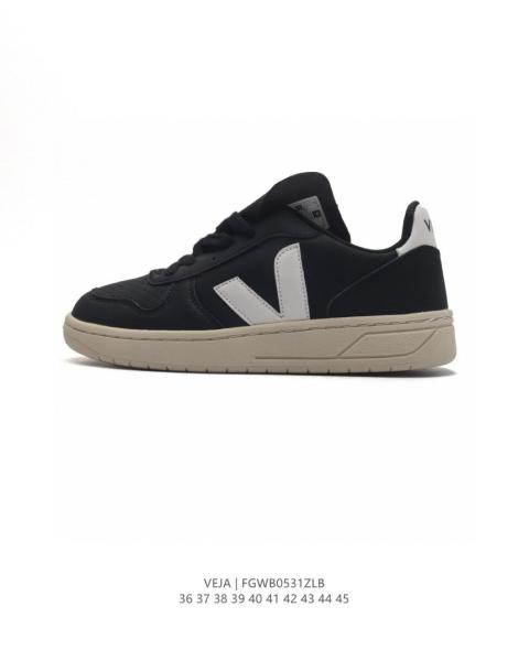 Veja V-12 Leather Black White