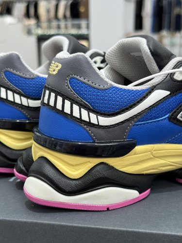 New Balance 9060 Blue Oasis Real Pink