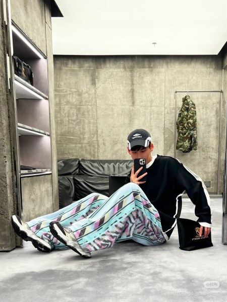  Clothes Balenciaga 20250226-2