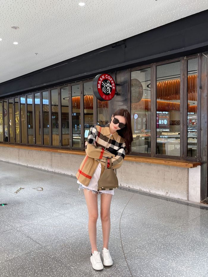  Clothes Burberry 20250226-8