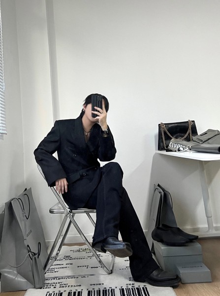  Clothes Balenciaga 20250226-3