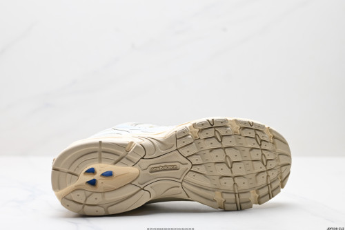 New Balance 530 Beige Angora