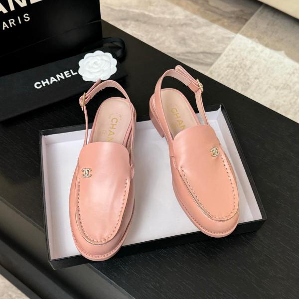 Chanel women pink