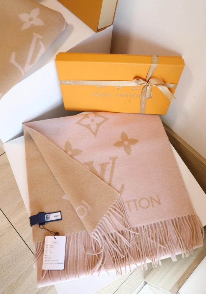 LOUIS VUITTON Cashmere Knit Scarves Women's Multicolor