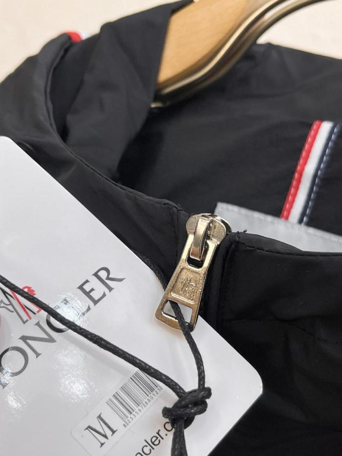 Moncler Grimpeurs Zip Up Hooded Jacket