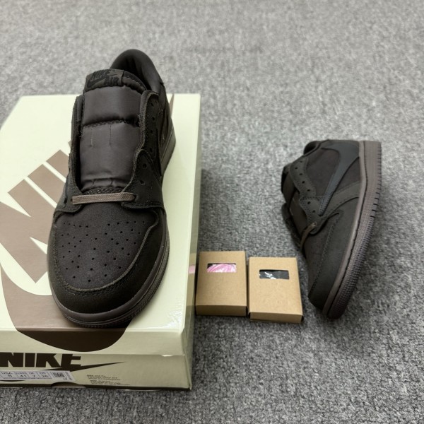 Jordan 1 Retro Low OG SP Travis Scott Velvet Brown