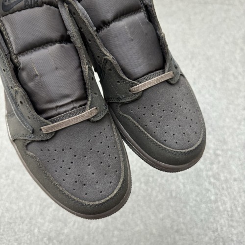 Jordan 1 Retro Low OG SP Travis Scott Velvet Brown