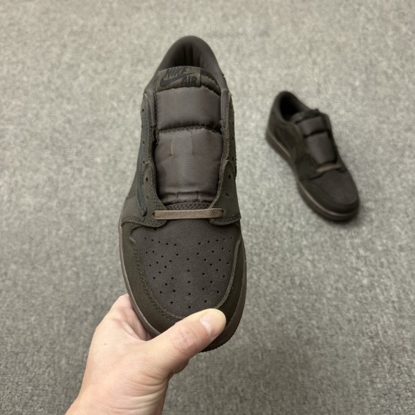 Jordan 1 Retro Low OG SP Travis Scott Velvet Brown