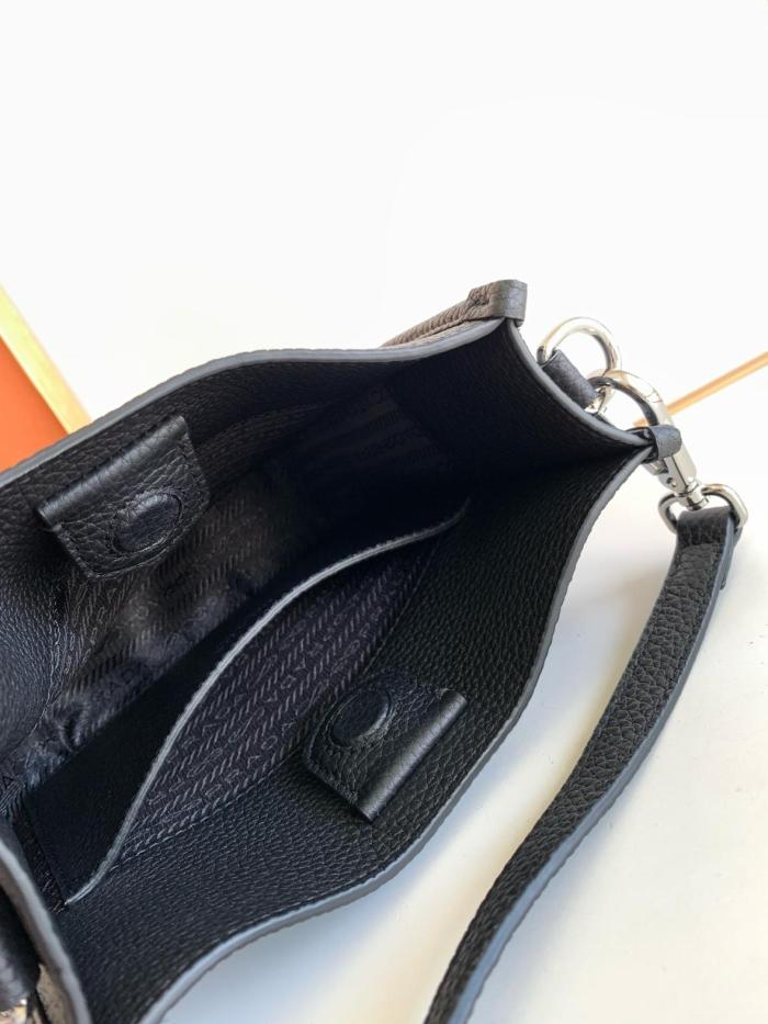 PRADA Leather Messenger Bag Crossbody Bag Shoulder Bag Women's Black 1BH191_2DKV_F0002_V_3OO size 19*6*20 cm