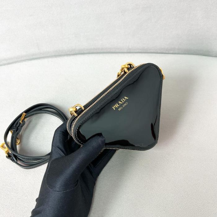 PRADA Leather One Shoulder Crossbody Clutches Mini Women's Black 1NR015_069_F03KJ size Length: 15cm, Width: 10cm