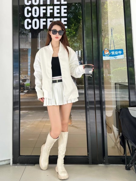 Clothes Louis Vuitton 20250311-4