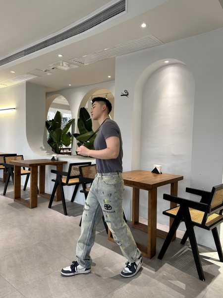  Clothes Balenciaga 20250311-1