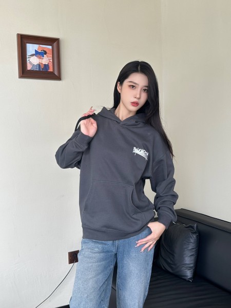 Clothes Balenciaga 20250312-3