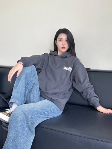 Clothes Balenciaga 20250312-3