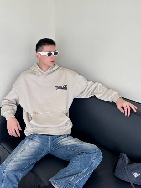 Clothes Balenciaga 20250312-1