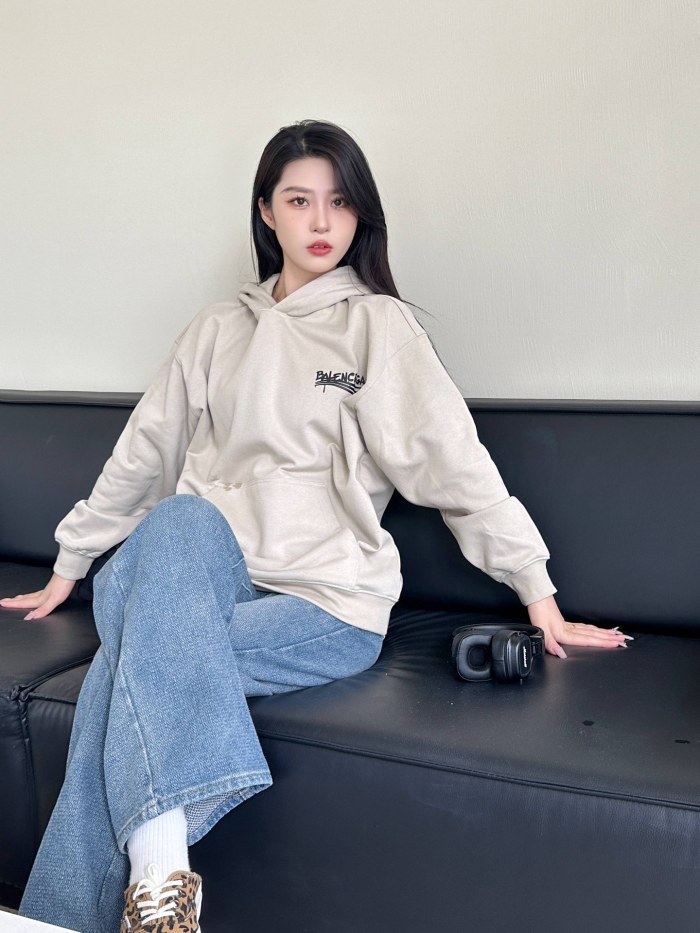 Clothes Balenciaga 20250312-1