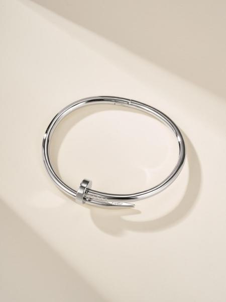 CARTIER Juste un Clou series solid nail shape rhodium plated 18K white gold bracelet silver B6083917
