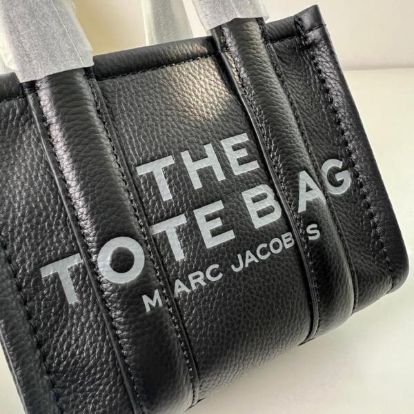 Marc Jacobs The Leather Micro Tote Bag H053L01RE22-001 size 18*10*15 cm