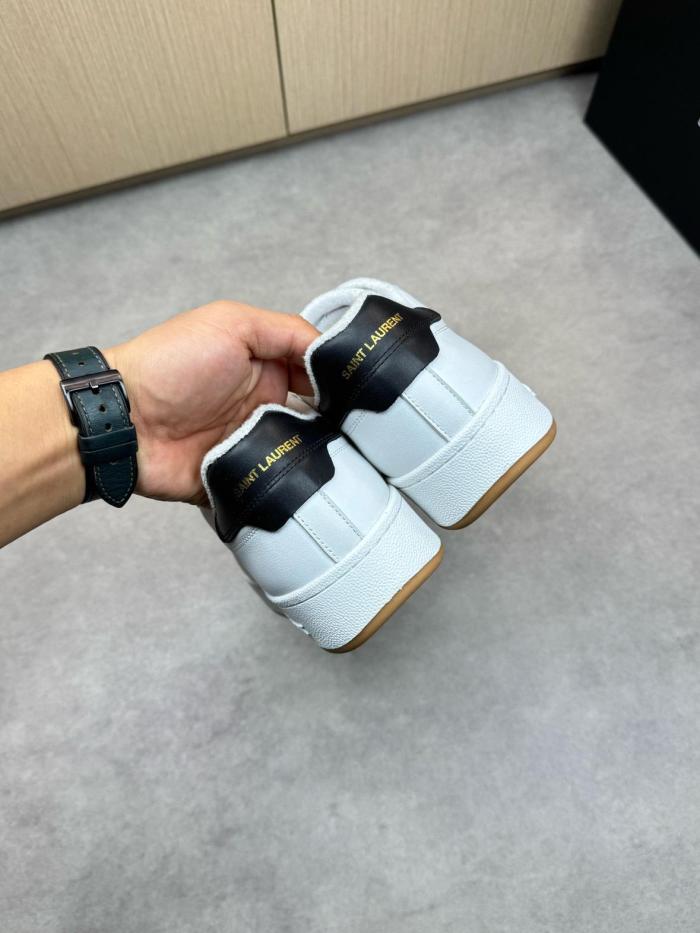 SAINT LAURENT SL/61 Round Toe Lace Up Sneakers