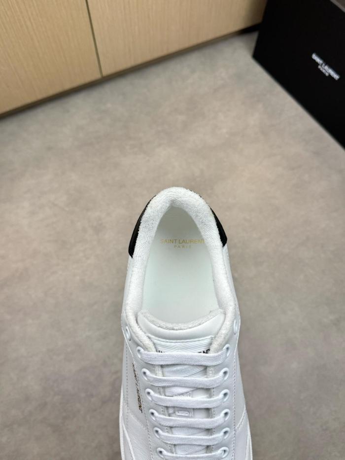 SAINT LAURENT SL/61 Round Toe Lace Up Sneakers