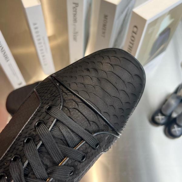 Christian Louboutin Casual Shoes 833484