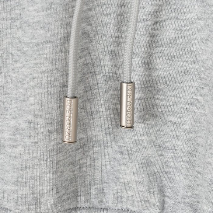 Clothes 13DeMarzo 20250325-2