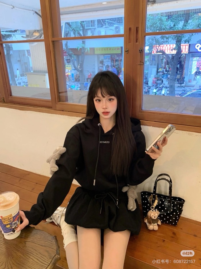 Clothes 13DeMarzo 20250325-1