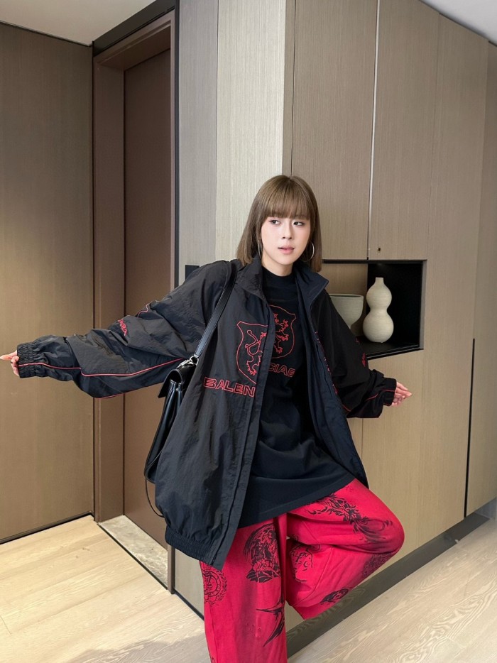  Clothes Balenciaga 20250327-5