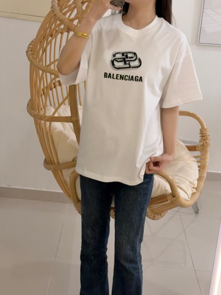 Clothes Balenciaga 20250327-2