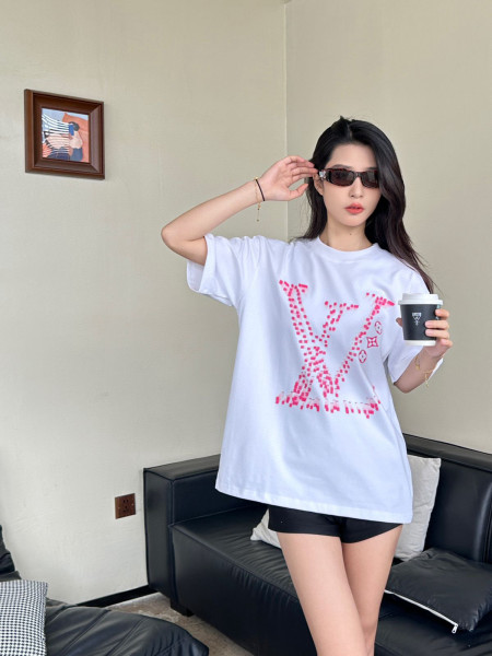 Clothes Louis Vuitton 20250327-3