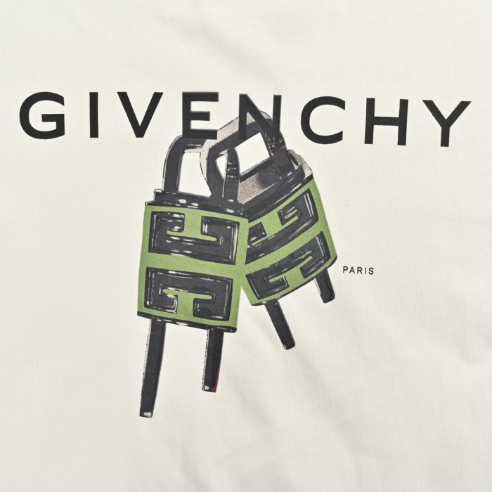 Clothes Givenchy 20250327-1