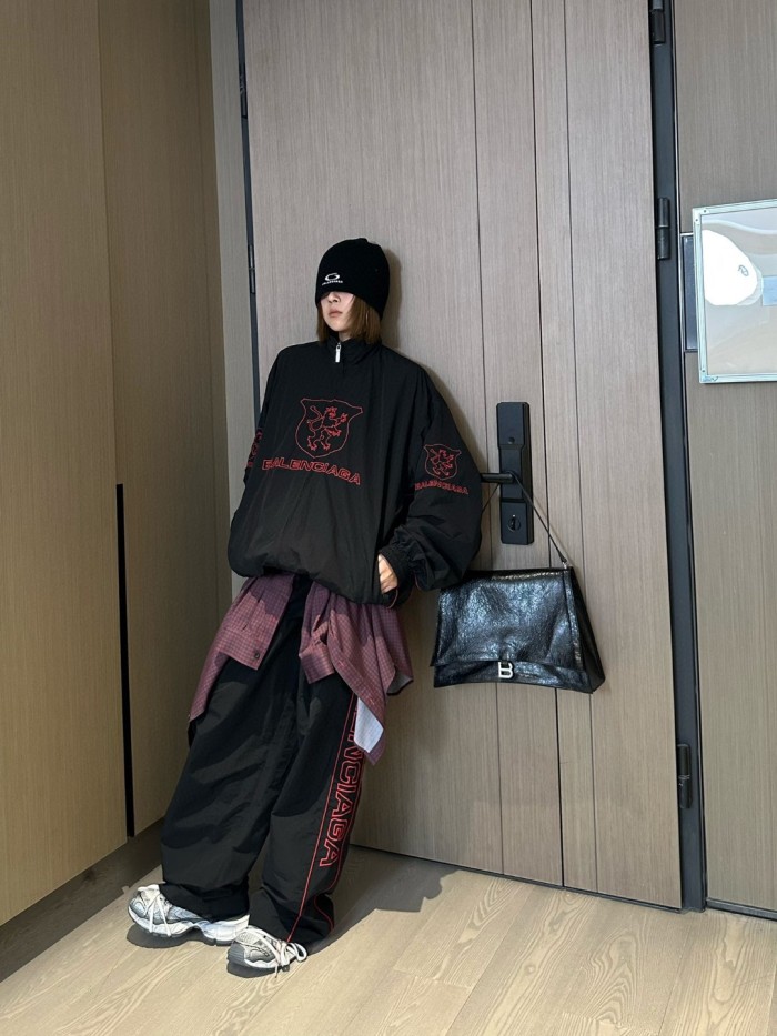  Clothes Balenciaga 20250327-6
