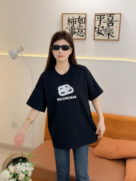 Clothes Balenciaga 20250327-1