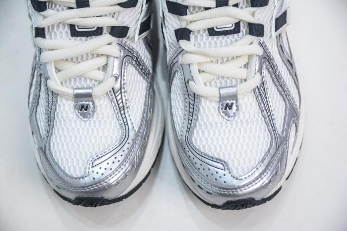 New Balance 1906R Silver Metallic Black