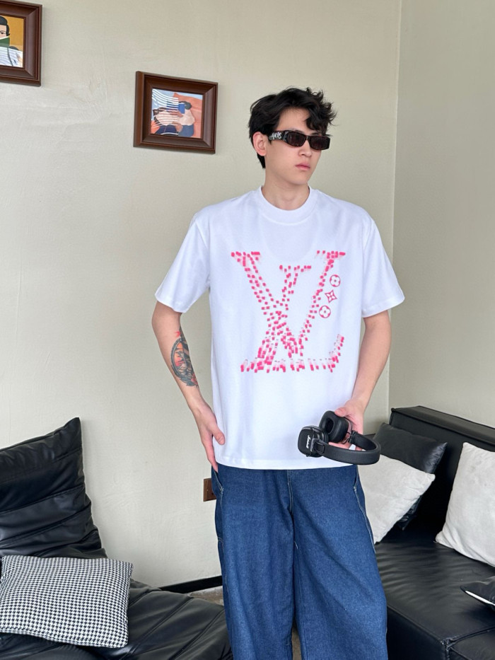 Clothes Louis Vuitton 20250327-3