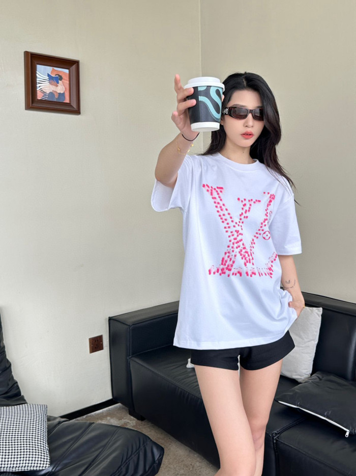 Clothes Louis Vuitton 20250327-3