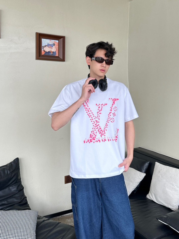 Clothes Louis Vuitton 20250327-3