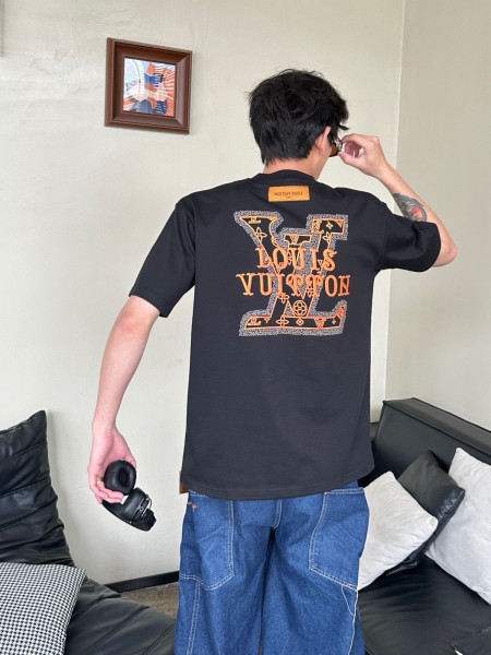 Clothes Louis Vuitton 20250327-2