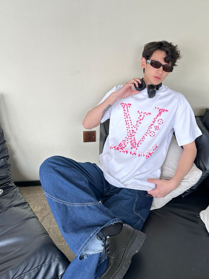 Clothes Louis Vuitton 20250327-3