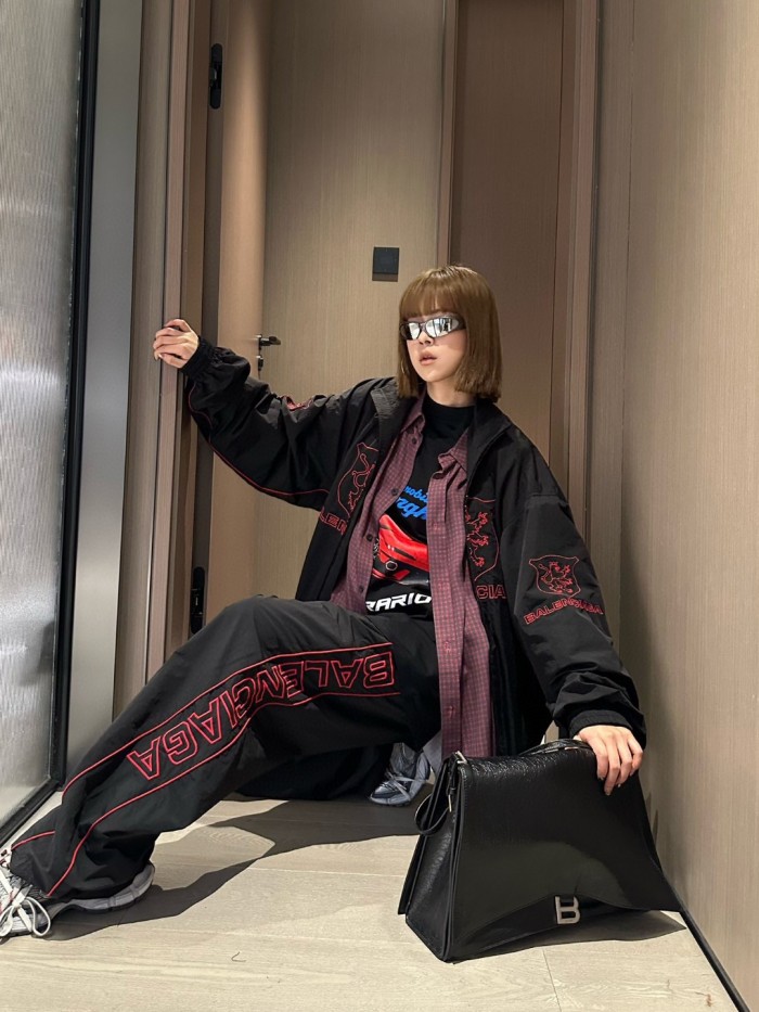  Clothes Balenciaga 20250327-6