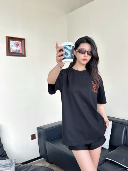 Clothes Louis Vuitton 20250327-2