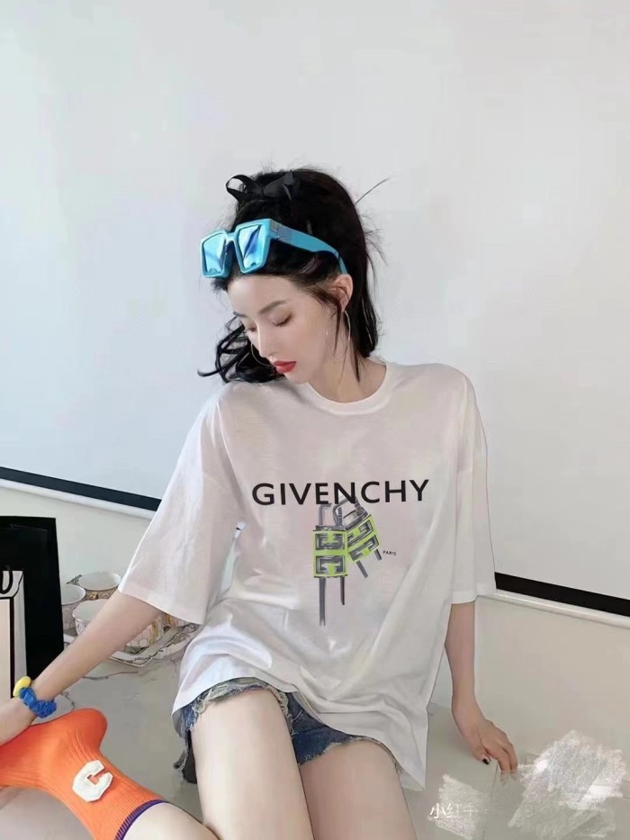 Clothes Givenchy 20250327-1