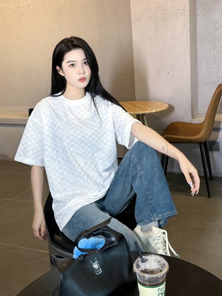 Clothes Louis Vuitton 20250329-4