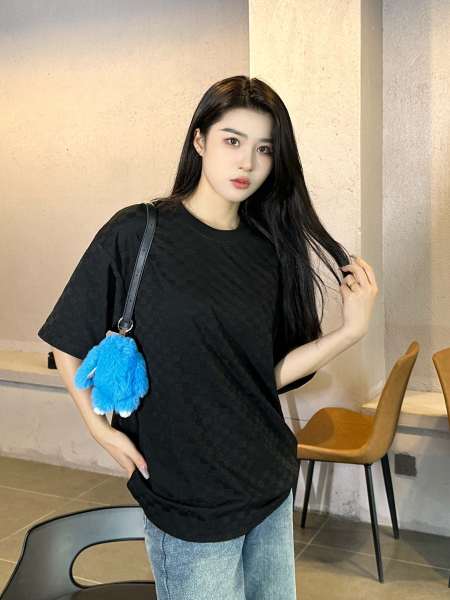 Clothes Louis Vuitton 20250329-3