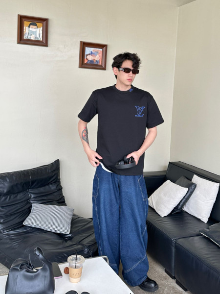 Clothes Louis Vuitton 20250329-2