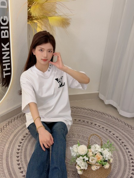 Clothes Louis Vuitton 20250329-6