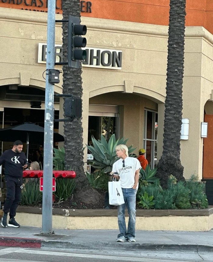 Clothes Balenciaga 20250329-1